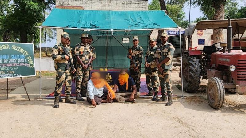 Punjab News: BSF Ferozepur arrested two people with drugs near the border Punjab News: BSF Ferozepur arrested two people with drugs near the border