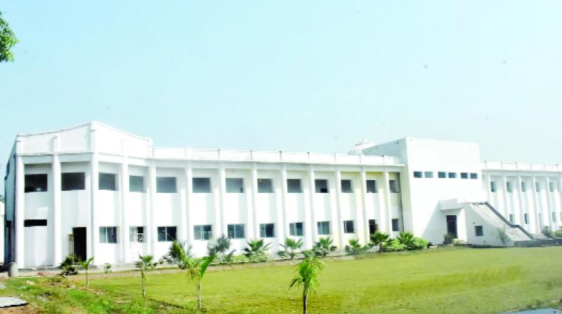 Ucha Dar Babe Nanak Da Ucha Dar Babe Nanak Da