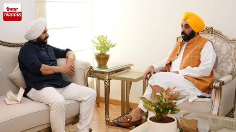 ਆਪ ਦੇ ਪੰਜਾਬ ਇੰਚਾਰਜ ਜਰਨੈਲ ਸਿੰਘ ਨੇ ਮੁੱਖ ਮੰਤਰੀ ਭਗਵੰਤ ਮਾਨ ਨਾਲ ਮੁਲਾਕਾਤ ਕਰਦੇ ਹੋਏ ਆਪ ਦੇ ਪੰਜਾਬ ਇੰਚਾਰਜ ਜਰਨੈਲ ਸਿੰਘ ਨੇ ਮੁੱਖ ਮੰਤਰੀ ਭਗਵੰਤ ਮਾਨ ਨਾਲ ਮੁਲਾਕਾਤ ਕਰਦੇ ਹੋਏ