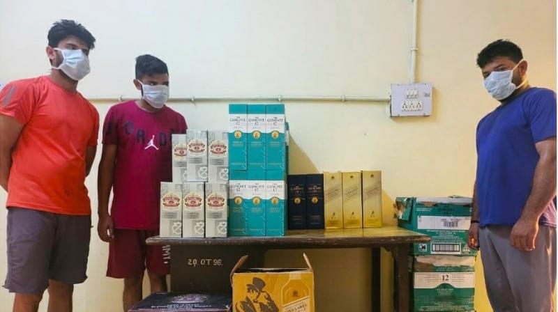 The gang that sells cheap liquor in expensive Scotch bottles has been arrested The gang that sells cheap liquor in expensive Scotch bottles has been arrested