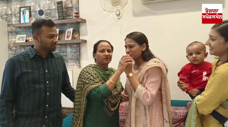 Sangrur's daughter Tanvi Garg became a judge, the congratulatory crowd was excited Sangrur's daughter Tanvi Garg became a judge, the congratulatory crowd was excited