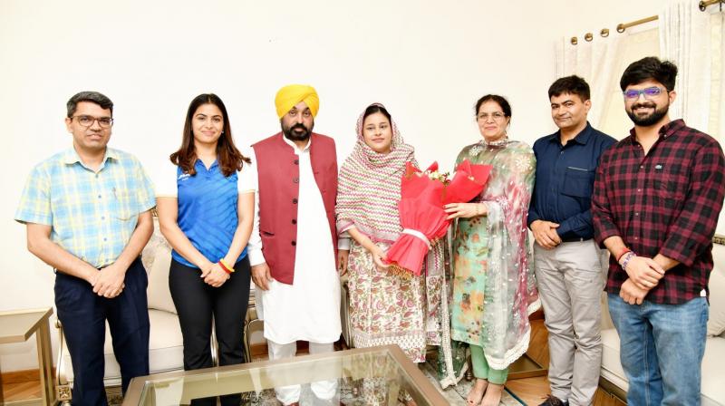 Olympic medal winner Manu Bhaker met CM Bhagwant Mann Olympic medal winner Manu Bhaker met CM Bhagwant Mann