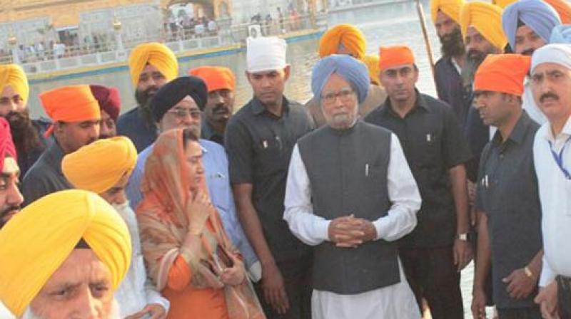 Dr. manmohan singh at darbar sahib