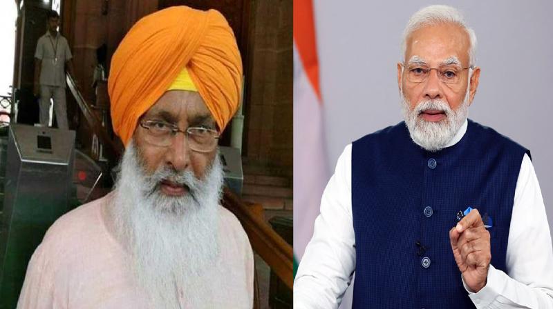 Sukhdev Singh Dhindsa and PM Modi (File Photo) Sukhdev Singh Dhindsa and PM Modi (File Photo)