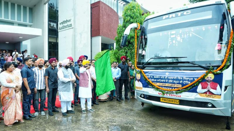 CM Bhagwant Mann flags off two more batches of Govt school principals to Singapore CM Bhagwant Mann flags off two more batches of Govt school principals to Singapore