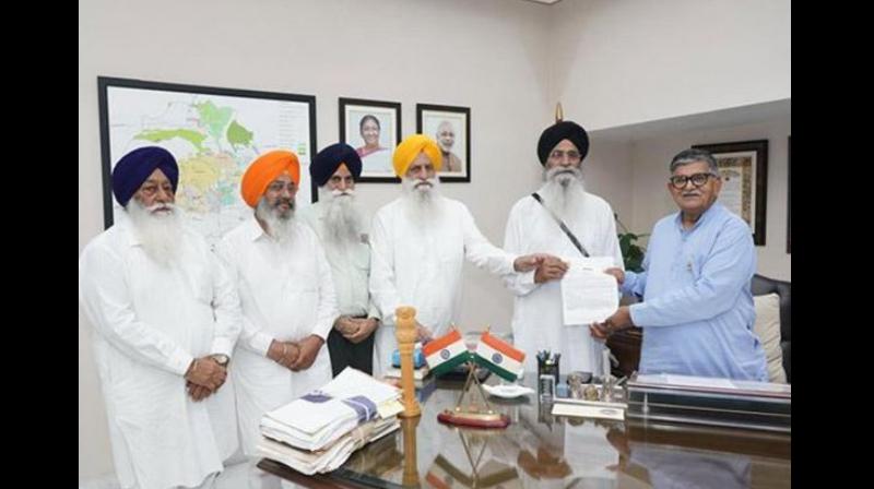 SGPC delegation meet Governor SGPC delegation meet Governor