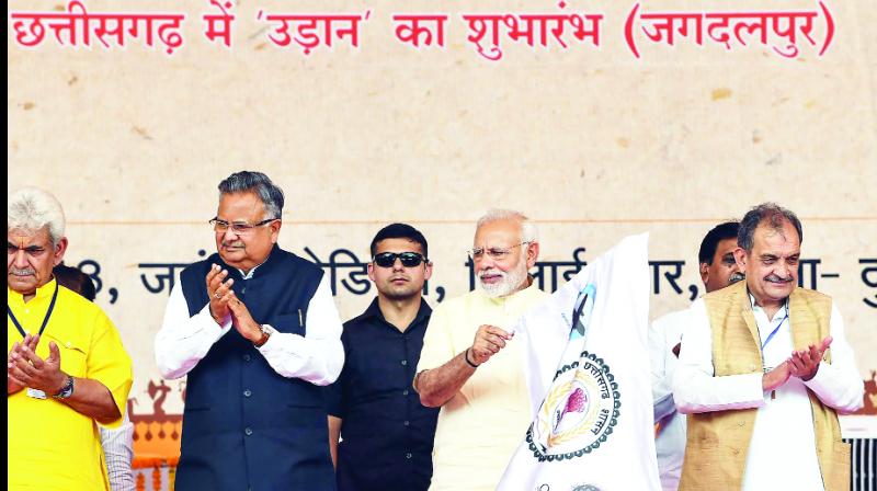 Narendra Modi With Others Narendra Modi With Others