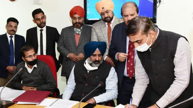 Punjab Govt's initiative to provide career counselling and higher education to commerce students Punjab Govt's initiative to provide career counselling and higher education to commerce students