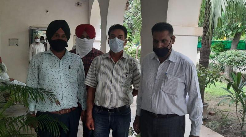 VIGILANCE NABS DENTAL DOCTOR FOR TAKING BRIBE RS.8500 VIGILANCE NABS DENTAL DOCTOR FOR TAKING BRIBE RS.8500