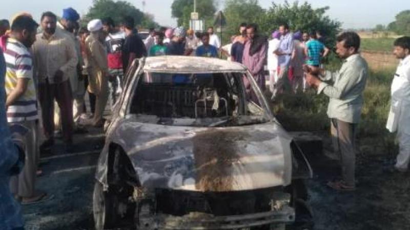 Car Caughts fire in Ludhiana Car Caughts fire in Ludhiana