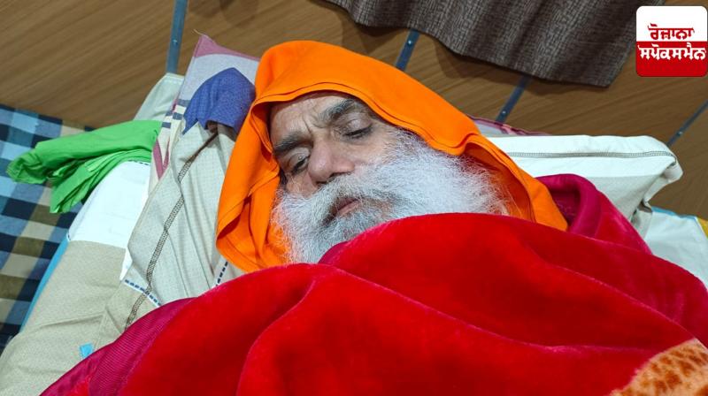 Jagjit Singh Dallewal's feet have been swelling for 2-3 days. Jagjit Singh Dallewal's feet have been swelling for 2-3 days.