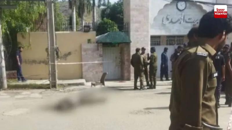 2 terrorist attacks in Pakistan 2 terrorist attacks in Pakistan