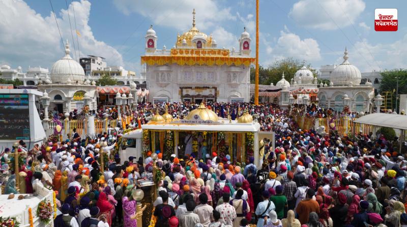 Gurtagaddi Gurpurab of Sri Guru Granth Sahib celebrated with great pomp at Sri Hazur Sahib - Dr. Vijay Satbir Singh Gurtagaddi Gurpurab of Sri Guru Granth Sahib celebrated with great pomp at Sri Hazur Sahib - Dr. Vijay Satbir Singh