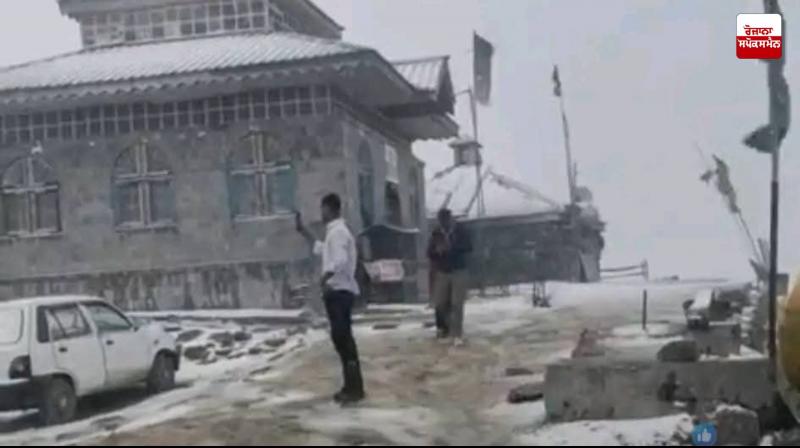 Fresh snowfall in Pir Panjal in Jammu and Kashmir! Fresh snowfall in Pir Panjal in Jammu and Kashmir!