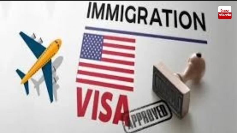 Administrative officials raid illegal immigration company Administrative officials raid illegal immigration company