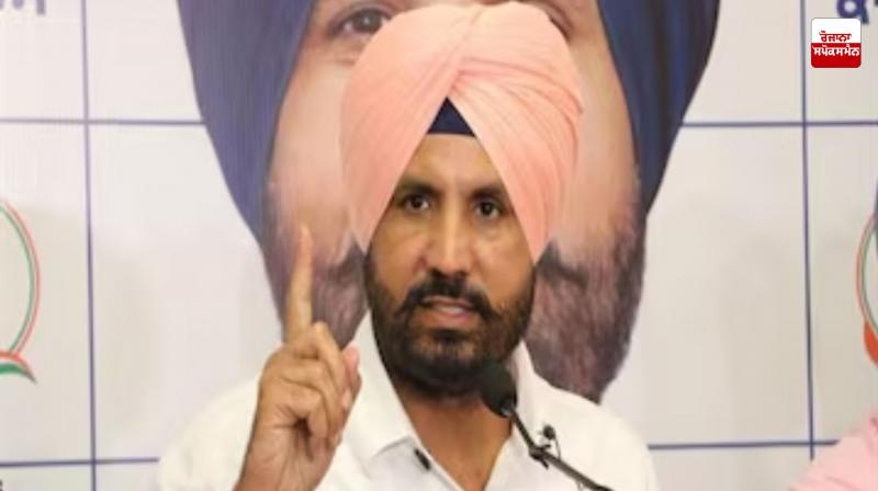 Warring condemns brutal lathicharge by police on PU students