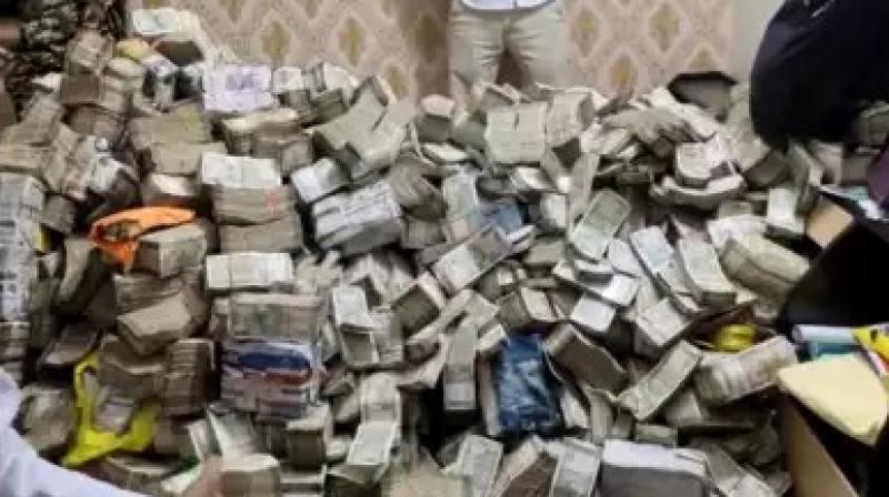 ED recovers huge amount of cash from alleged aide of Jharkhand minister ED recovers huge amount of cash from alleged aide of Jharkhand minister