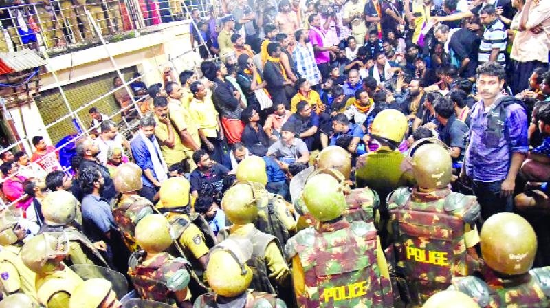 Congress compared 'Operation Blue Star' to police action at the Sabarimala temple