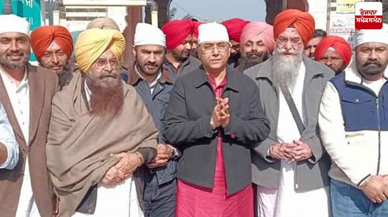 ਮੇਲਾ ਮਾਘੀ ਮੌਕੇ ਵਿਧਾਨ ਸਭਾ ਸਪੀਕਰ ਤੇ ਕੈਬਨਿਟ ਮੰਤਰੀਆਂ ਨੇ ਗੁਰਦੁਆਰਾ ਟੁੱਟੀ ਗੰਢੀ ਸਾਹਿਬ ਟੇਕਿਆ ਮੱਥਾ ਮੇਲਾ ਮਾਘੀ ਮੌਕੇ ਵਿਧਾਨ ਸਭਾ ਸਪੀਕਰ ਤੇ ਕੈਬਨਿਟ ਮੰਤਰੀਆਂ ਨੇ ਗੁਰਦੁਆਰਾ ਟੁੱਟੀ ਗੰਢੀ ਸਾਹਿਬ ਟੇਕਿਆ ਮੱਥਾ