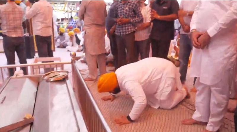 ਵਿਸਾਖੀ ਦੇ ਪਵਿੱਤਰ ਦਿਹਾੜੇ 'ਤੇ ਤਖ਼ਤ ਸ੍ਰੀ ਕੇਸਗੜ੍ਹ ਸਾਹਿਬਵਿਖੇ ਨਤਮਸਤਕ ਹੋਏ ਕੈਬਨਿਟ ਮੰਤਰੀ ਹਰਜੋਤ ਸਿੰਘ ਬੈਂਸ ਵਿਸਾਖੀ ਦੇ ਪਵਿੱਤਰ ਦਿਹਾੜੇ 'ਤੇ ਤਖ਼ਤ ਸ੍ਰੀ ਕੇਸਗੜ੍ਹ ਸਾਹਿਬਵਿਖੇ ਨਤਮਸਤਕ ਹੋਏ ਕੈਬਨਿਟ ਮੰਤਰੀ ਹਰਜੋਤ ਸਿੰਘ ਬੈਂਸ