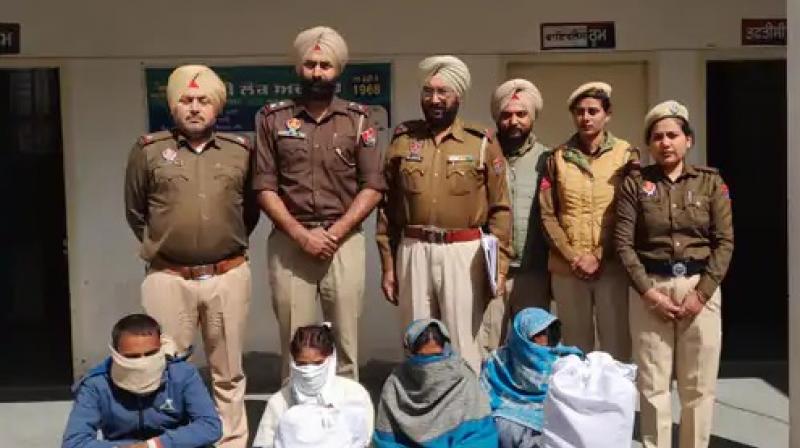 4 smugglers from Bihar arrested with 9 kg charas in Patiala News in punjabi 4 smugglers from Bihar arrested with 9 kg charas in Patiala News in punjabi