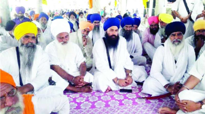 Bhai Dhyan Singh Mand, Baljeet Singh Daduwal and others. Bhai Dhyan Singh Mand, Baljeet Singh Daduwal and others.