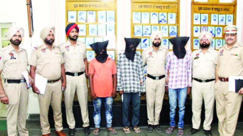 Police With 3 Accused  Arrested 