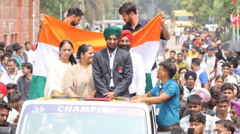 Cricketer Arshdeep Singh reached Chandigarh University news Cricketer Arshdeep Singh reached Chandigarh University news