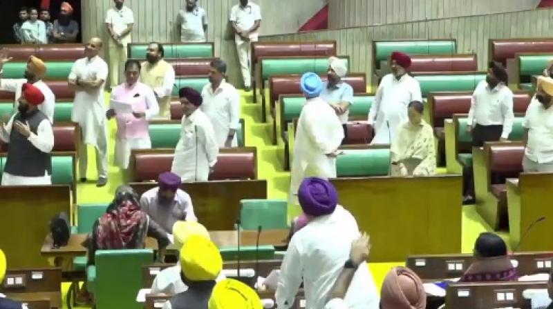 Speaker suspended the Congress MLAs for today Speaker suspended the Congress MLAs for today