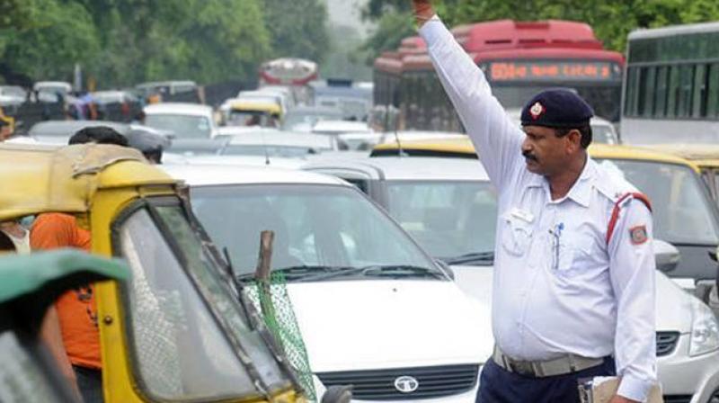 Traffic police can not do this even if you break the new motor vehicle act rule