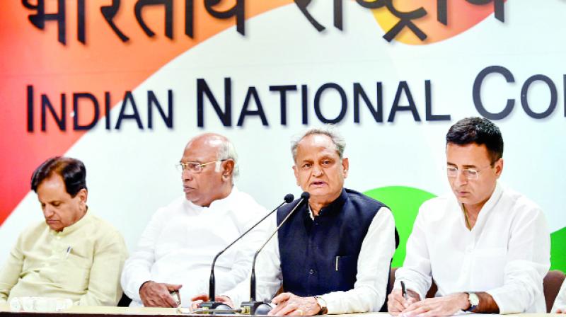 Congress invites 'india Close' on September 10