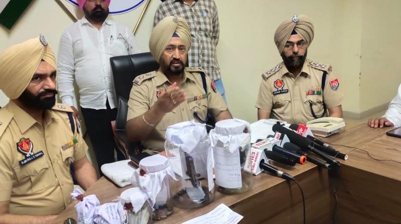 12 stolen motorcycles, drugs and heroin dealers seized by police 12 stolen motorcycles, drugs and heroin dealers seized by police