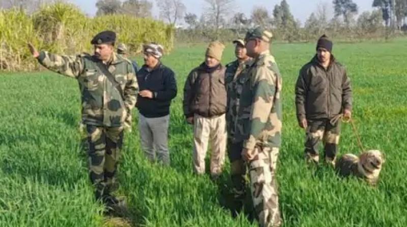 Gurdaspur: Drone seen on the border before the Governor's arrival Gurdaspur: Drone seen on the border before the Governor's arrival