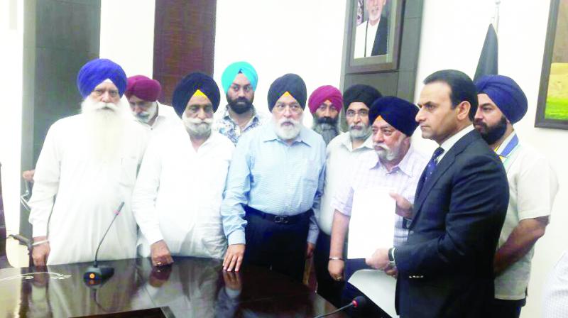 Delhi Sikh leaders Presenting a Memorial to Afghan Ambassador 