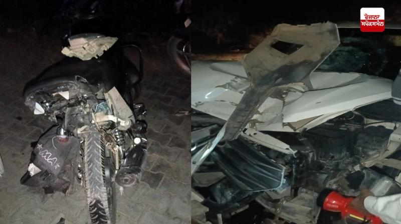 A violent collision between a car and a motorcycle, the death of a motorcycle youth A violent collision between a car and a motorcycle, the death of a motorcycle youth