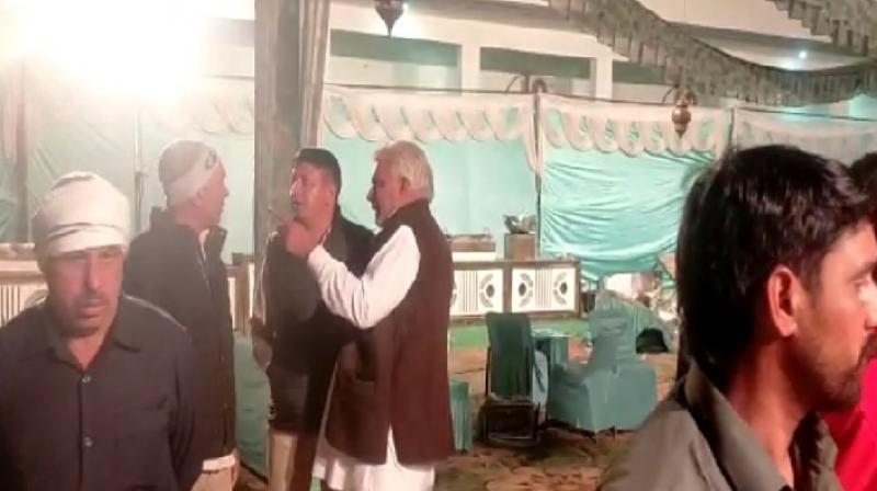 Uproar in the wedding ceremony, bride and groom clashed, returned empty-handed to the barat