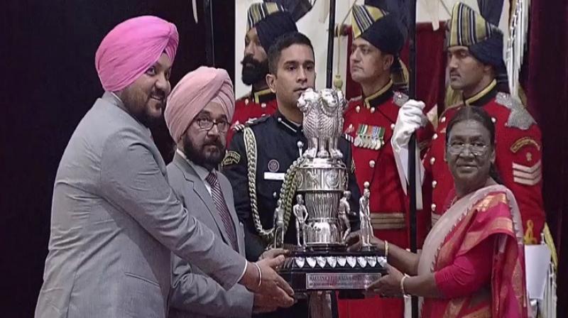 Punjab CM felicitates GNDU for lifting Maulana Abul Kalam Azad trophy for 25th time Punjab CM felicitates GNDU for lifting Maulana Abul Kalam Azad trophy for 25th time