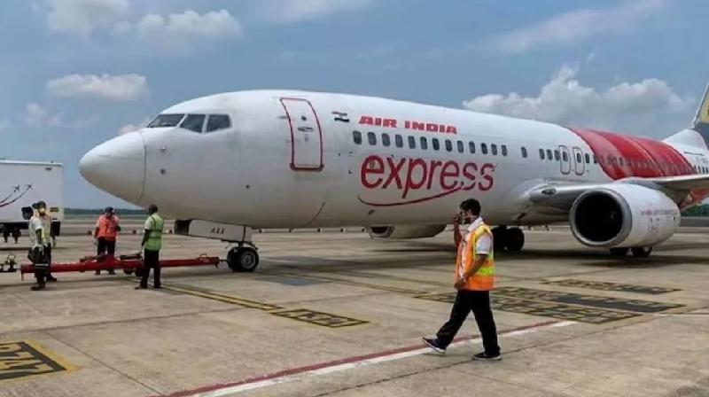 Air India Express flight reached Karachi, made an emergency landing after the passenger's health deteriorated Air India Express flight reached Karachi, made an emergency landing after the passenger's health deteriorated