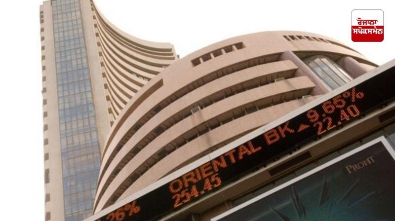 The value of 8 out of the top 10 companies fell by Rs 79,130 ​​crore.