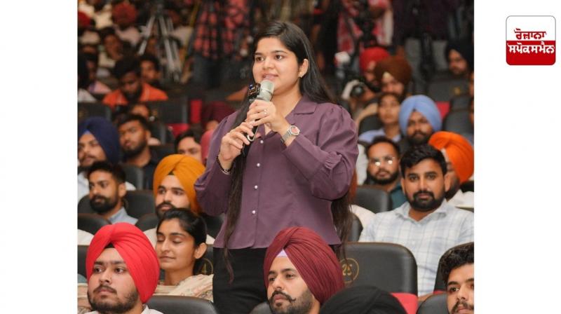 ਪਿਛਲੇ ਤਿੰਨ ਸਾਲਾਂ ’ਚ ਤਿੰਨ ਤੋਂ ਛੇ ਨੌਕਰੀਆਂ ਲੈਣ ਵਾਲੇ ਨੌਜਵਾਨਾਂ ਵੱਲੋਂ ਕਿਸਮਤ ਬਦਲਣ ਲਈ ਮੁੱਖ ਮੰਤਰੀ ਦੀ ਸ਼ਲਾਘਾ ਪਿਛਲੇ ਤਿੰਨ ਸਾਲਾਂ ’ਚ ਤਿੰਨ ਤੋਂ ਛੇ ਨੌਕਰੀਆਂ ਲੈਣ ਵਾਲੇ ਨੌਜਵਾਨਾਂ ਵੱਲੋਂ ਕਿਸਮਤ ਬਦਲਣ ਲਈ ਮੁੱਖ ਮੰਤਰੀ ਦੀ ਸ਼ਲਾਘਾ