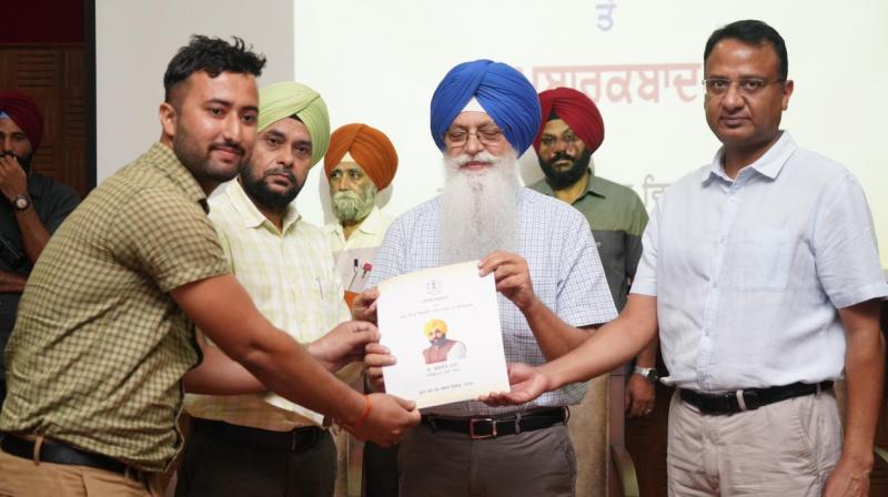 Dr. Inderbir Singh Nijhar handed over appointment letters to 61 junior map-navigators Dr. Inderbir Singh Nijhar handed over appointment letters to 61 junior map-navigators