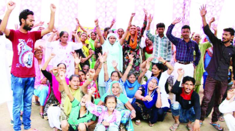 Former MLA And People Protesting Former MLA And People Protesting