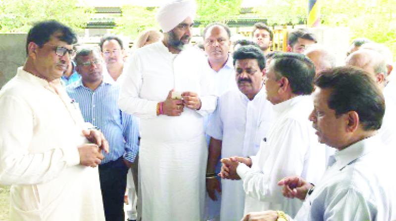 Manpreet Singh Badal reviewing the Gaushala Bathinda Manpreet Singh Badal reviewing the Gaushala Bathinda