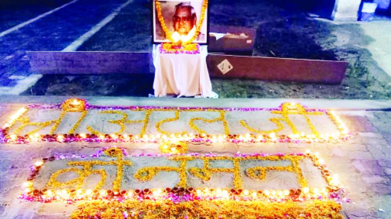 Tribute to Atal Bihari Vajpayee Tribute to Atal Bihari Vajpayee