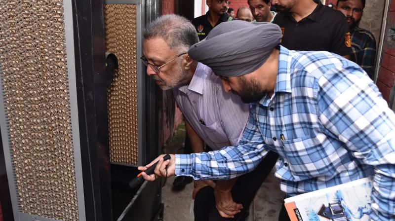 Every Friday, Attack on Dengue: Health Minister inspects the homes of Cabinet Ministers Every Friday, Attack on Dengue: Health Minister inspects the homes of Cabinet Ministers