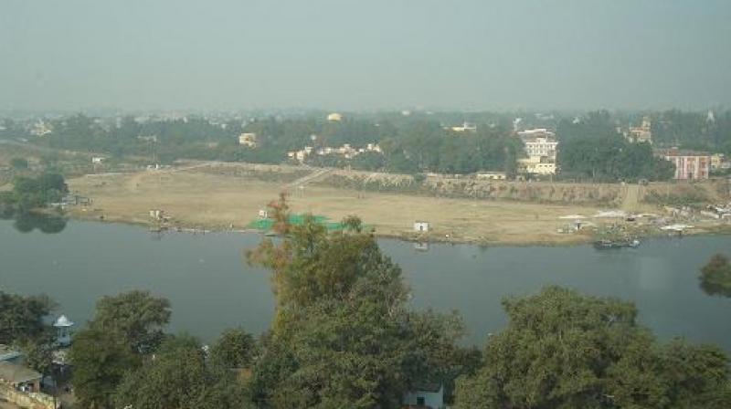 Tourist will enjoy steamer ride in gomti river lucknow soon 