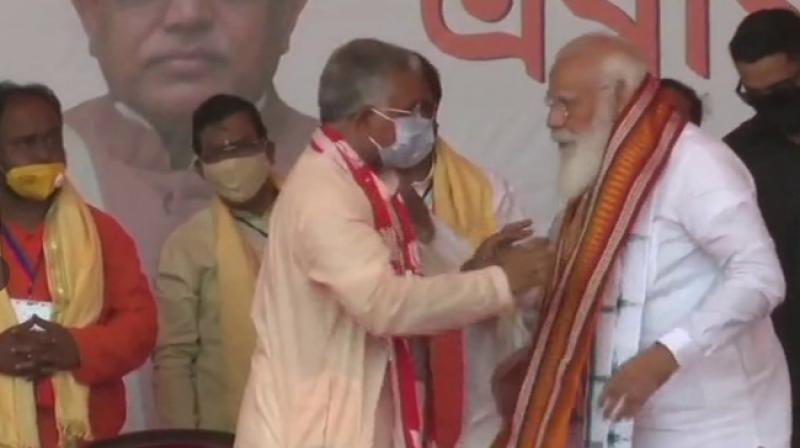 Prime Minister Narendra Modi arrives in Kharagpur