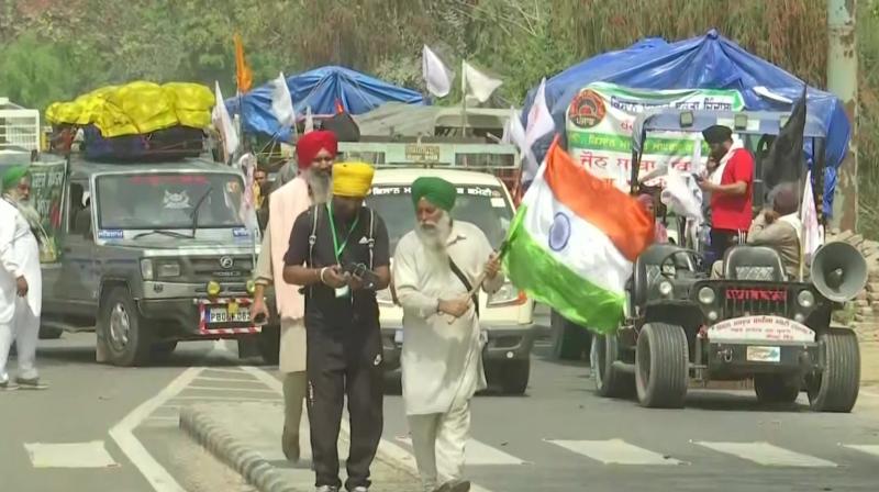 Kisan Mazdoor Sangharsh Committee march towards Delhi on tractors Kisan Mazdoor Sangharsh Committee march towards Delhi on tractors