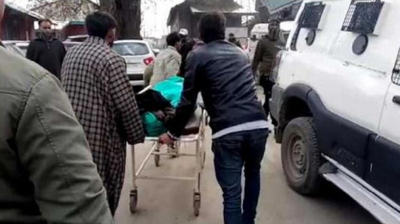 In the shoppers, the women's SPO was shot dead by militants outside the house