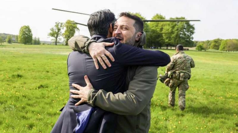 Rishi Sunak welcomed Ukrainian President Zelensky to Britain Rishi Sunak welcomed Ukrainian President Zelensky to Britain